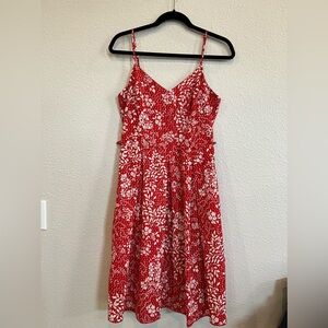 Shyanne red floral flowy spaghetti strap dress size medium